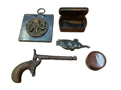 Lot 2421 - Group of vertu items, including snuff boxes, an Eastern brass plaque, toy gun