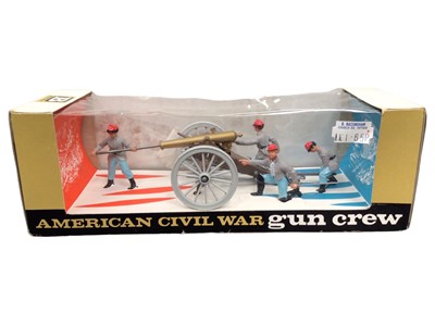 Lot 52 - Britains Confederate & Federal ACW Gun Team with Gun No.4435 & No.4465, American Civil War (South) Patrol No.7423, three Deetail Combat Weapons & a card of 6 Confederate soldiers (7)