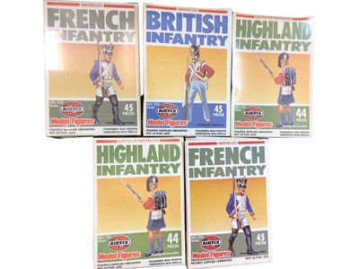 Lot 70 - Airfix HO/OO scale selection of model soldiers including Waterloo, WW1 & WW11, all boxed mostly sealed (16 total)