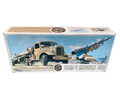 Lot 94 - Airfix OO scale Series 3 SAM-2 Missile (x4) & Series 2 Bristol Bloodhound (x4), all boxed (8)