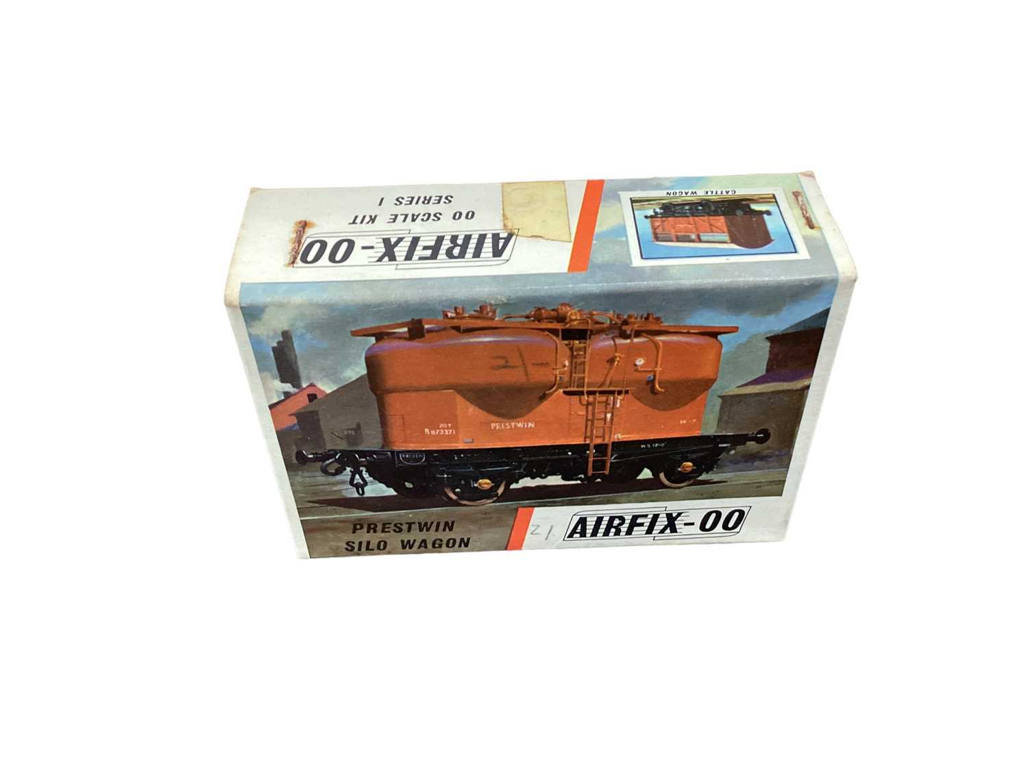 Lot 125 - Airfix OO scale Red Stripe Prestwin Silo Wagon No.R10, plus Series 2 Saddle Tank No.02260-2 (x2).  & Cattle Wagon No.02659-2, Harrow locomotive No.04652-7, plus other railwa...