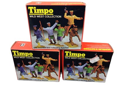 Lot 130 - Timpo Wild West Collection including One mounted and 3 standing Apaches (x3), Indian Travios plus 3 standing Indians & Indians Smoke Signal and 3 standing Apache Indians (5)