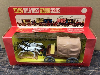 Lot 143 - Timpo Wild West Wagon Series Chuck Wagons with two horses No.273 (2)