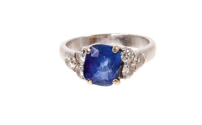 Lot 740 - Sapphire and diamond ring