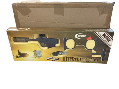 Lot 65 - Crescent Toys International Crime Fighter Set, with Pistol, Handcuffs & Badge No.776, plus Bronco 100 shot repeater, both boxed (2)