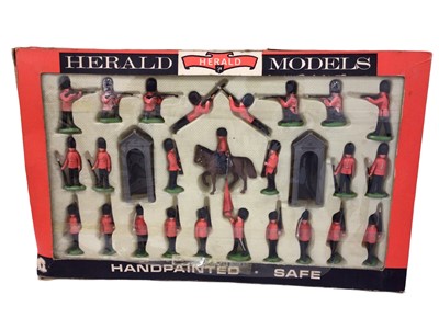 Lot 187 - Britains Herald Handpainted Guards No.7209 & US 7th Cavalry No.7400 & Khaki Infantry No.4306, boxed (3)