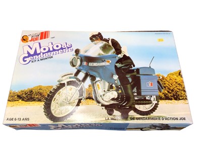 Lot 220 - Group Action Joe Moto Gendarmerie kit No7987, plus blister pack on card accessories (11 items)