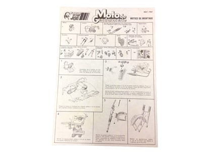 Lot 220 - Group Action Joe Moto Gendarmerie kit No7987, plus blister pack on card accessories (11 items)