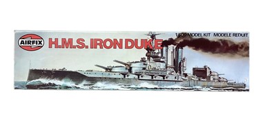 Lot 229 - Airfix 1:600 scale model ships including Series 4 HMS Ironduke No.04210-7, RMS Mauretania No.04207-1, plus SS France No.0602-2, Q.E.II No.06203-5 & Moskva Soviet Helicoptr Carrier No.05202-9, all b...