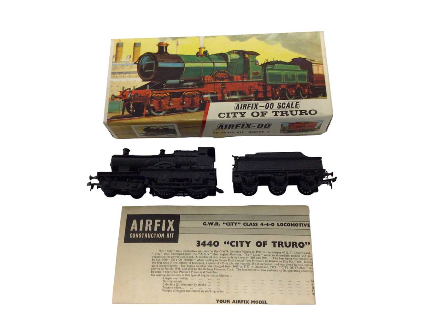 Lot 1961 - Airfix Red Stripe 00 Gauge City of Truro tender locomotive No. R302 & later Series 2 Engine Shed No.208, plus Red Stripe 32 scale 1926 Morris Crowley and later 1911 Rolls Royce (4)