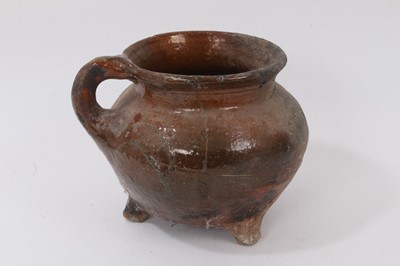 Lot 289 - Medieval pot