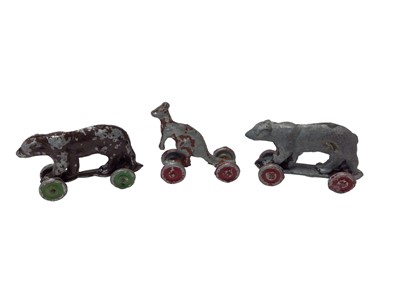 Lot 327 - Die cast Animals, on wheels including Hippos (x4), Rhinos (x3), Bears (x2) & Kangaroo, all play worn (10)