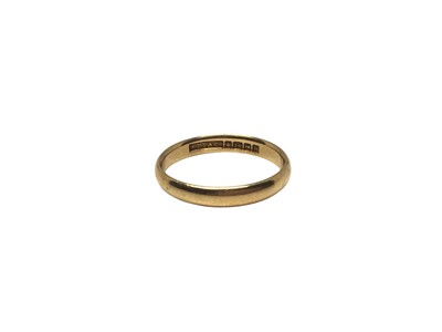 Lot 277 - 18ct gold wedding ring