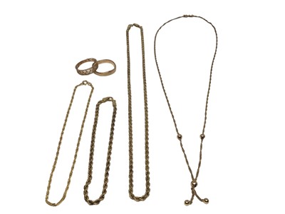 Lot 278 - Group of 9ct gold jewellery to include a 9ct gold rope twist chain and bracelet, necklace, bracelet and two rings