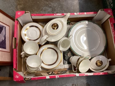 Lot 203 - Wedgwood 'Jade' pattern dinner service and a Royal Doulton 'Harlow' pattern tea set