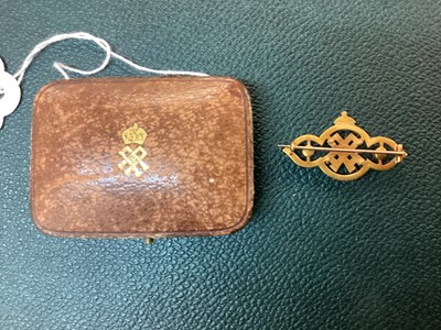 Lot 6 - H.M. Queen Alexandra, fine gold and enamel presentation brooch with crowned crossed A cipher in original Collingwood box