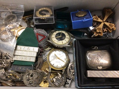 Lot 1007 - 1920s silver Masonic patch box, silver tie clip, other silver jewellery, various wristwatches, badges, pins and sundries