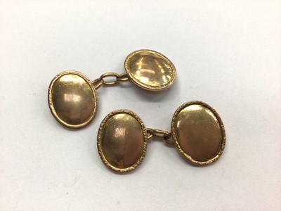 Lot 1009 - Pair 9ct gold oval panel cufflinks (Birmingham 1926)