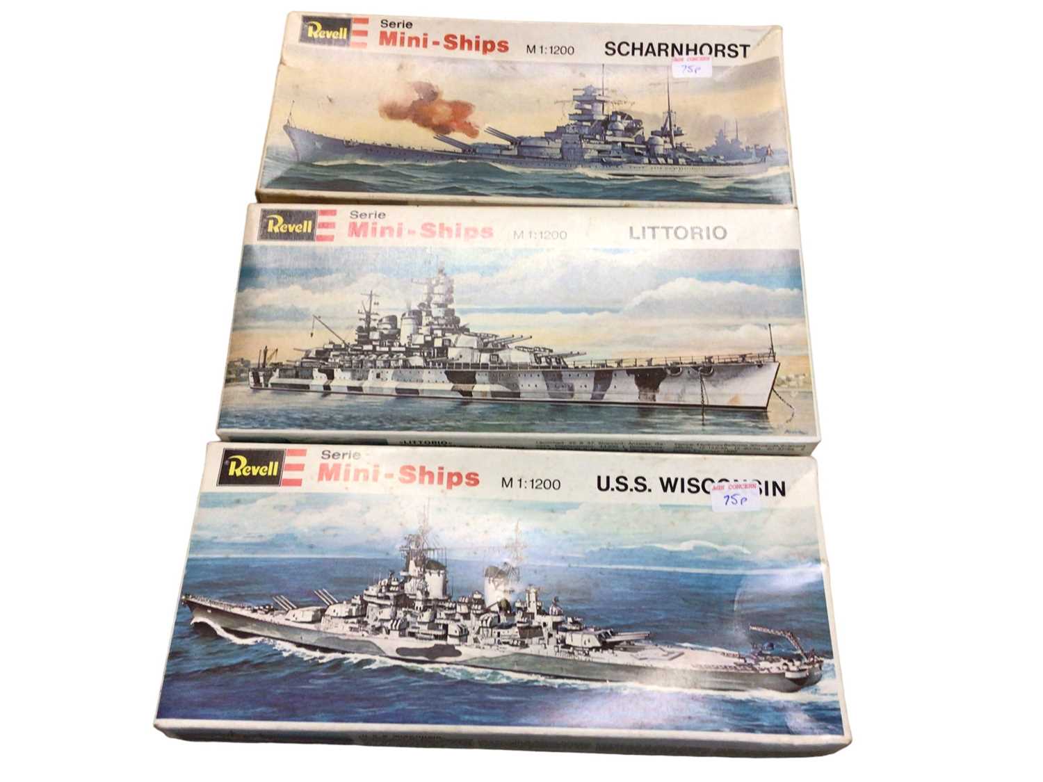 Lot 333 - Revell 1:200 Scale Mini Ships Serie Warships
