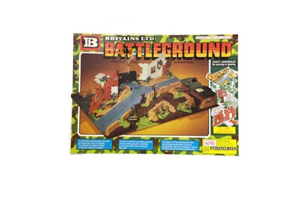 Lot 342 - Britains Battleground No.4715, boxed (1)