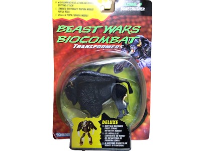 Lot 361 - Kenner Beast Wars Biocombat Maximals including Cheetos Ghephard, Rhinox, Bonecrusher, Snarl & Cybershark Squalo Tigre and Pedacons Tarantulas, Waspinator Punginator & Manterror, on card with bliste...