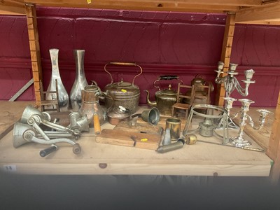 Lot 770 - Two shelves of metalware and sundries