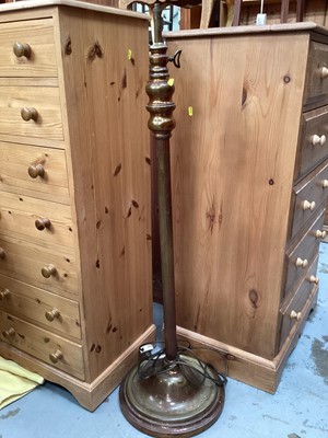 Lot 1220 - Brass adjustable standard lamp