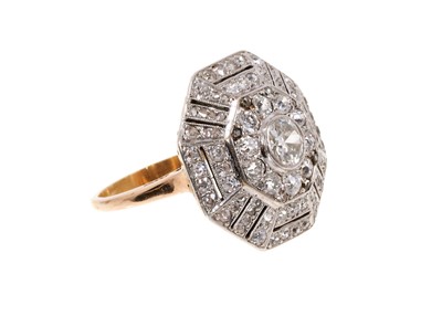 Lot 746 - Art Deco diamond cocktail ring with a octagonal plaque