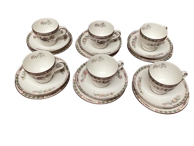 Lot 1152 - Group of Wedgwood Kutani Crane tea and dinner ware, including 8 dinner plates, 6 dessert bowls, three graduated serving plates, coffee pot, 6 bowls, milk jug, 6 small plates, sugar bowl, gravy boat...
