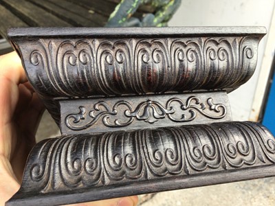 Lot 1048 - Chinese stand