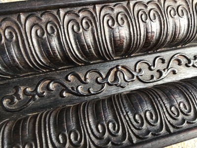 Lot 1048 - Chinese stand