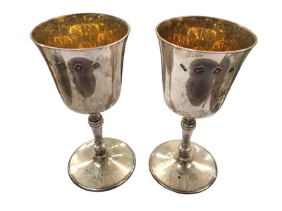 Lot 1065 - Pair of silver gilt goblets with gilt interiors (London 1971)