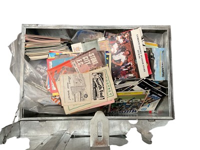 Lot 1434 - Large Collection of football programmes