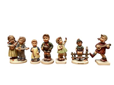 Lot 1164 - Collection of 18 Hummel figures