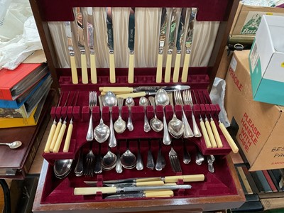 Lot 754 - Canteen of silver plated cutlery in walnut case, together with sundry silver plated cutlery and flatware