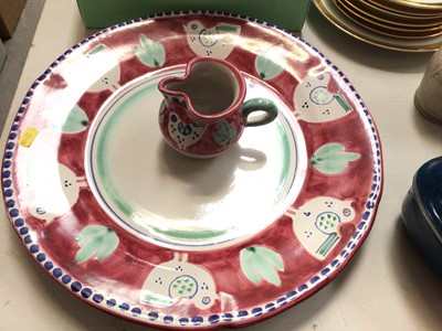 Lot 350 - Sophie Conran for Portmeirion medium salad bowl, boxed, other decorative ceramics, art pottery, glass ware and F&M wicker basket