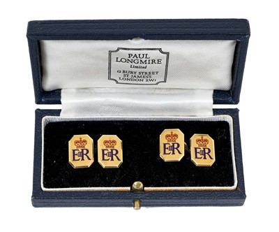 Lot 7 - H.M. Queen Elizabeth II, fine pair of Royal presentation cufflinks