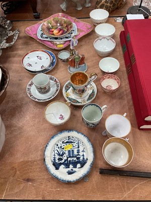 Lot 465 - Collection of 18th century and later European ceramics to include Worcester tea bowls, coffee cans and other items.