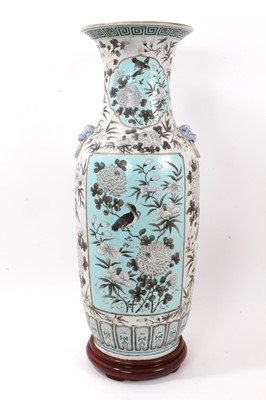 Lot 235 - A large 19th century Chinese porcelain vase