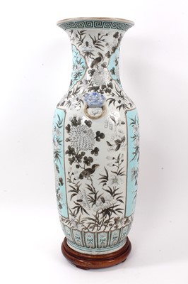 Lot 235 - A large 19th century Chinese porcelain vase