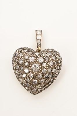 Lot 433 - Victorian style diamond heart pendant