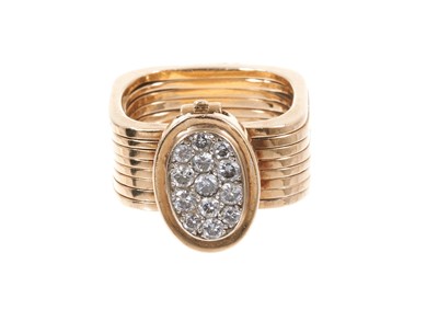 Lot 822 - Unusual diamond and gold metamorphic ring/bracelet