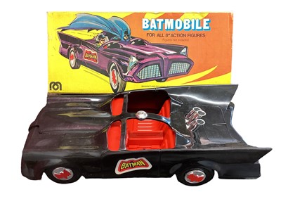 Lot 372 - Mega Corps Batmobile for all 8" action figures No.51325 & Kenner Legends of Batman Batmobile No.64025, &