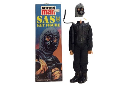 Lot 4 - Action Man SAS Key Figure (1982-1984) with eagle eyes (detached head), leaflet & equipment poster, boxed with sellotape to lid No.934807 (1)