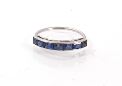 Lot 812 - Art Deco seven stone sapphire ring