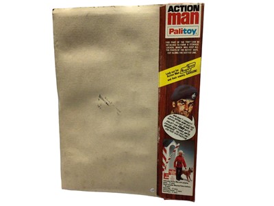 Lot 28 - Palitoy Action Man Parachute Regiment Outfit (1970-1983), in locker box packaging No.34301 (1)