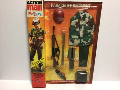 Lot 28 - Palitoy Action Man Parachute Regiment Outfit (1970-1983), in locker box packaging No.34301 (1)