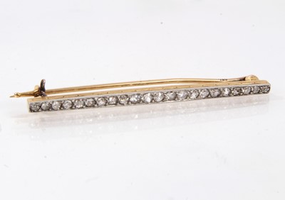 Lot 845 - 19th century graduated diamond bar brooch