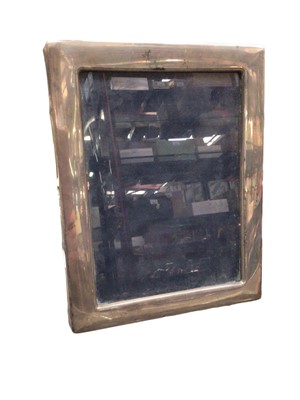 Lot 1090 - Contemporary silver photograph frame