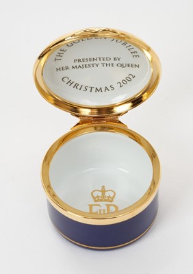 Lot 34 - H.M. Queen Elizabeth II, Halcyon Days enamel box 2002
